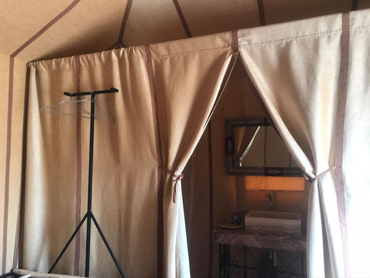 Merzouga Luxury Tents - Glamping Екстериор снимка